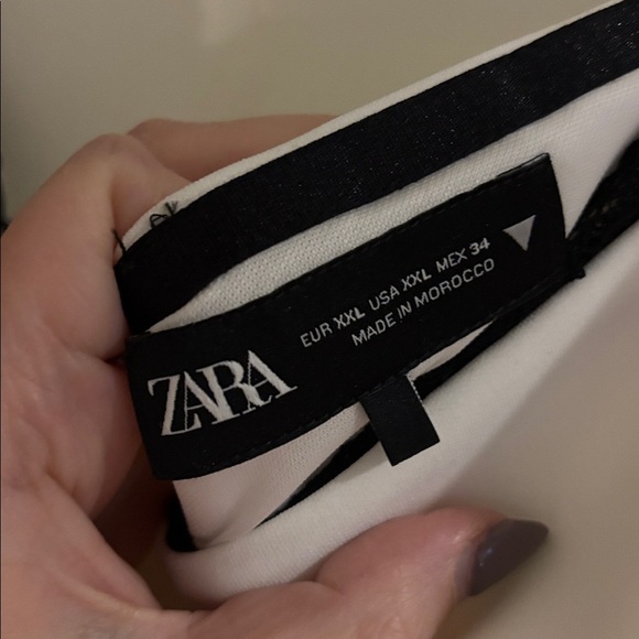 Zara white mini dress with black lace - Picture 4 of 10